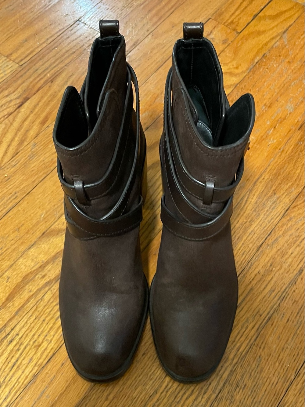 Tory Burch Hastings Leather Block-Heel Ankle Boots